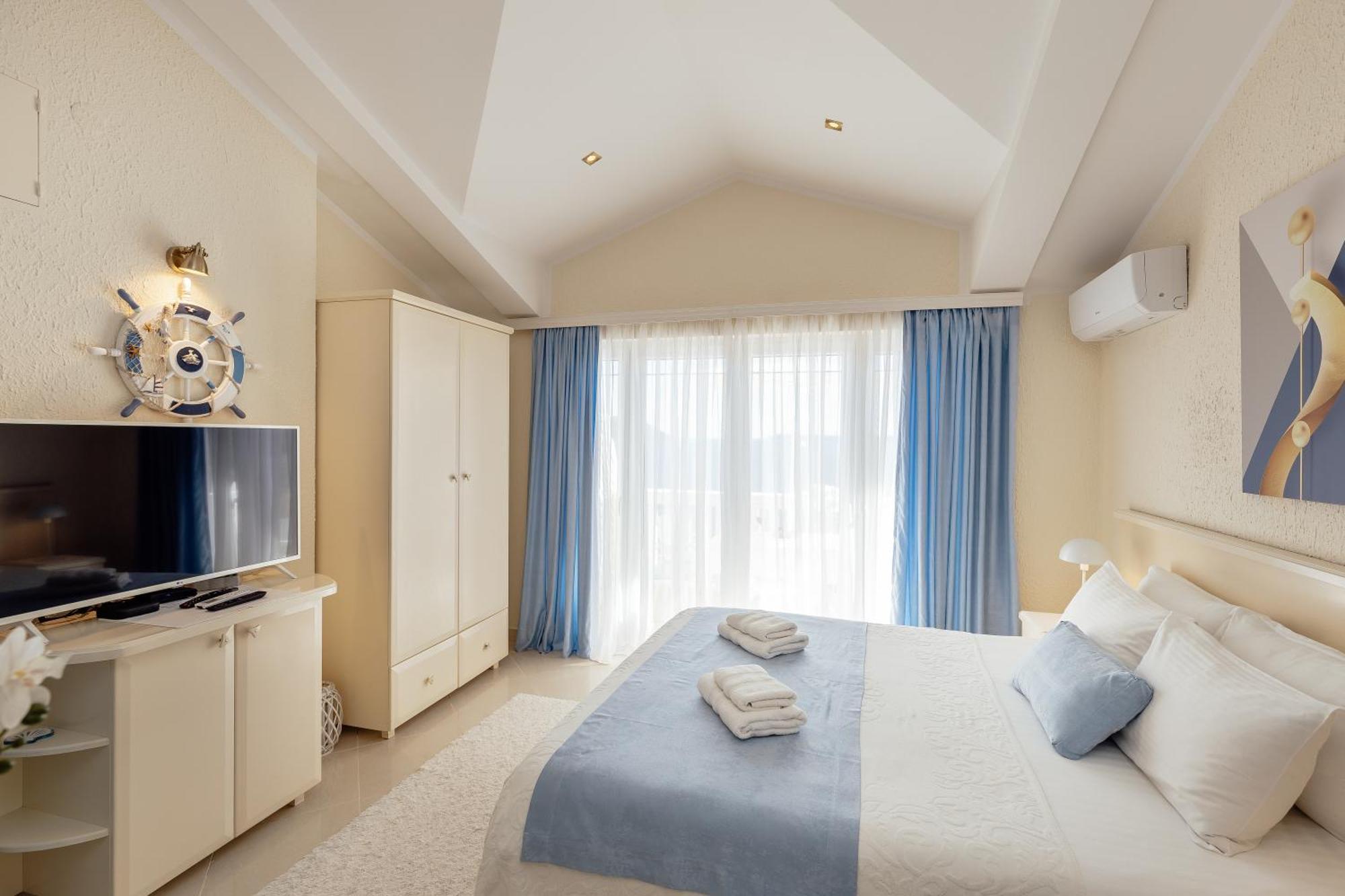 Apartments Porobic Herceg Novi Ngoại thất bức ảnh