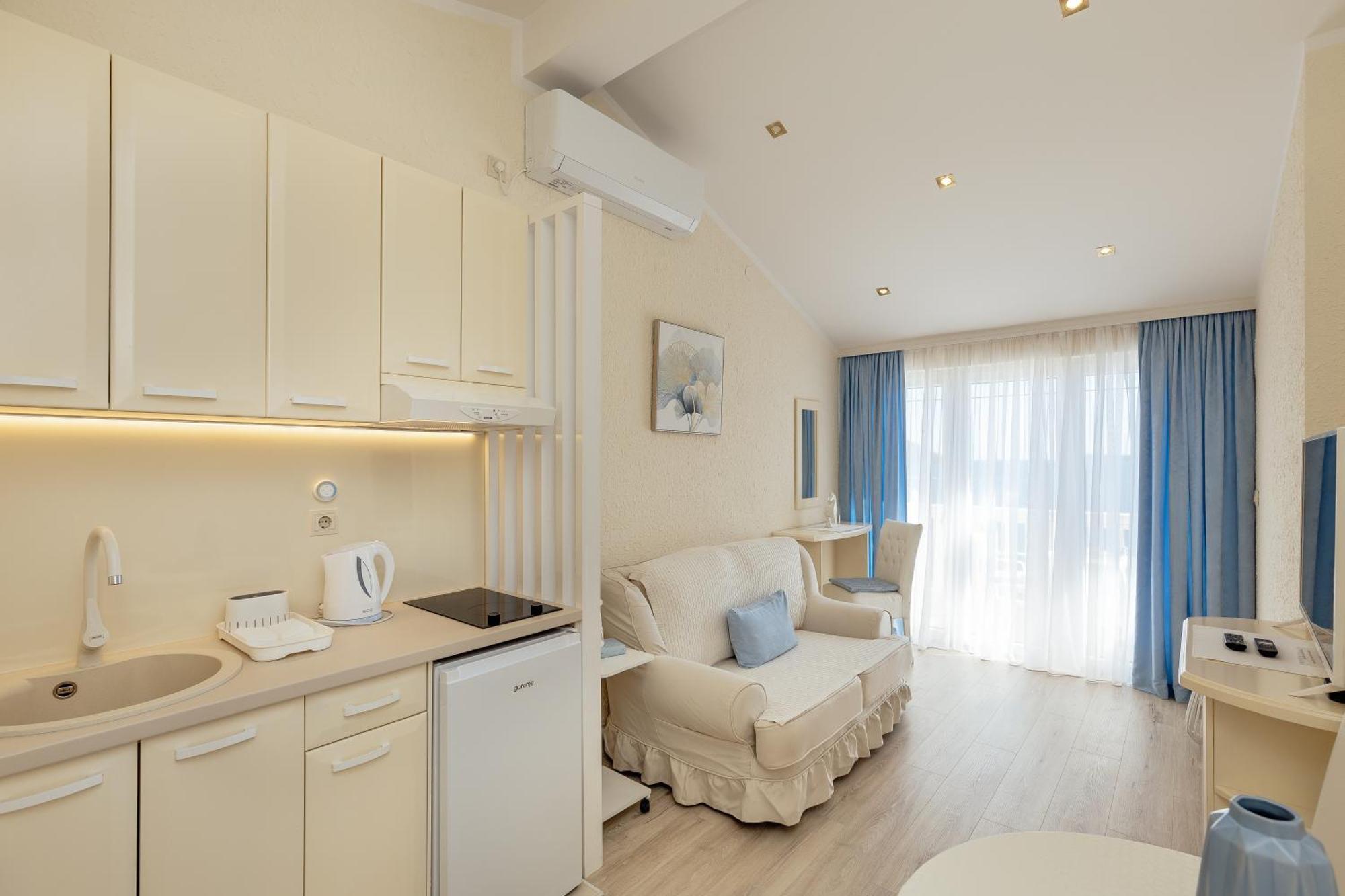Apartments Porobic Herceg Novi Ngoại thất bức ảnh
