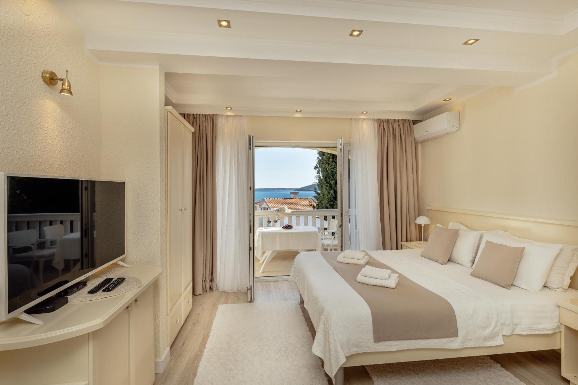 Apartments Porobic Herceg Novi Ngoại thất bức ảnh