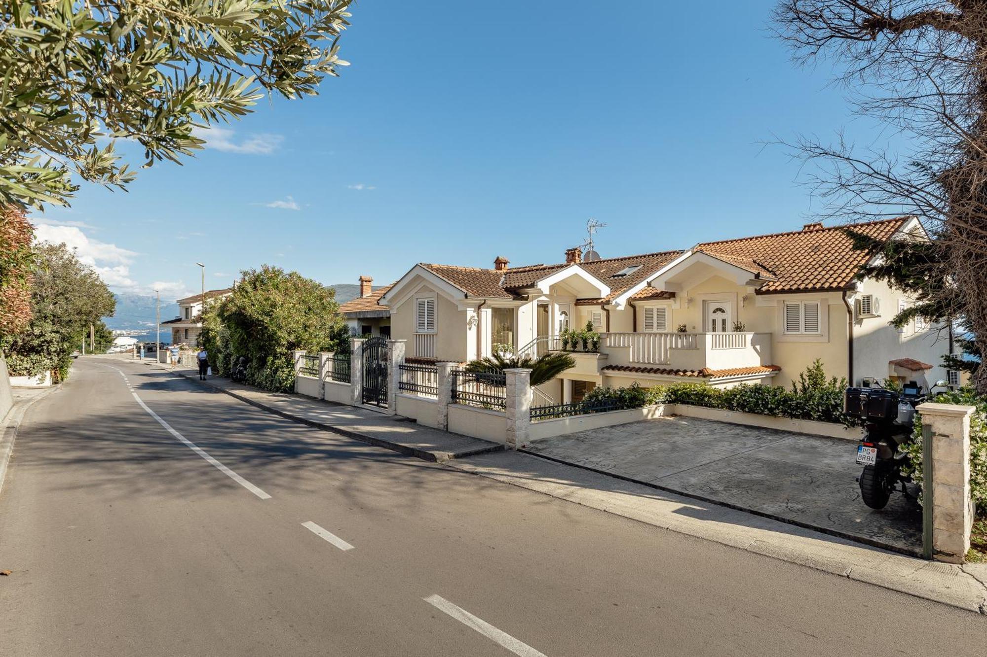 Apartments Porobic Herceg Novi Ngoại thất bức ảnh